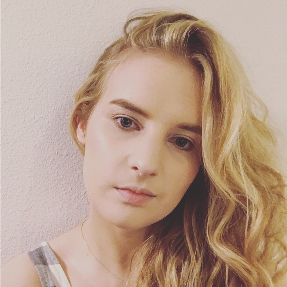 Meet your Posher, Molly